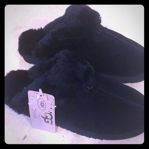 Ugg slippers